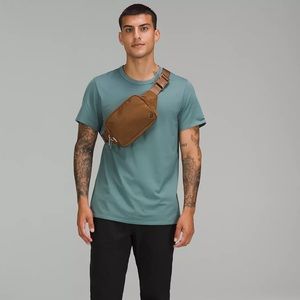 🧸🧸🧸 LARGE LULULEMON EVERYWHERE BELT BAG!! NWT